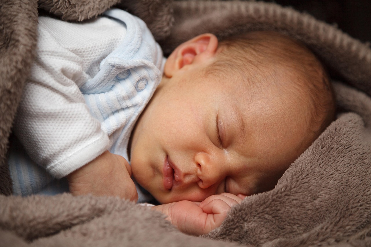 Hoe stel je een slaapschema op voor je baby?