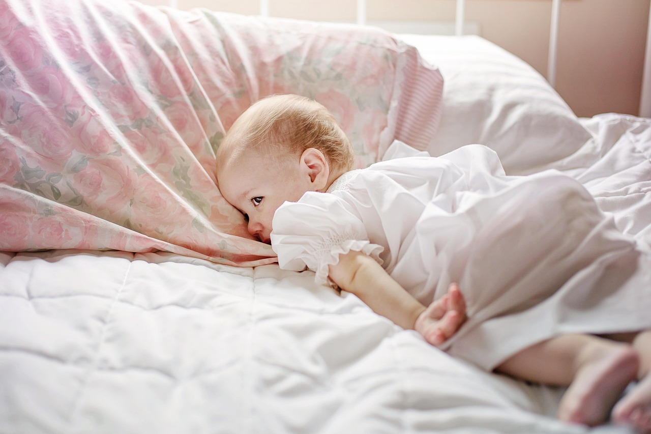 Hoe herken je een baby met reflux?